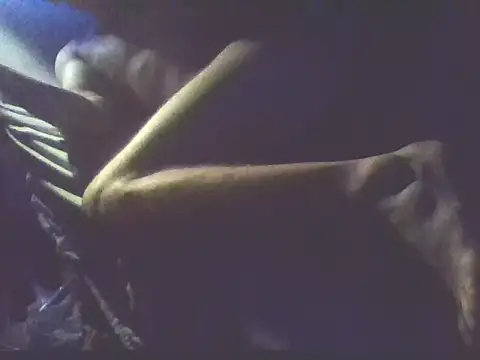 Snapshot of Bigheadxxx1 chatting on February 11, 12:37 am Bigheadxxx1 online show from February 11, 12:37 am