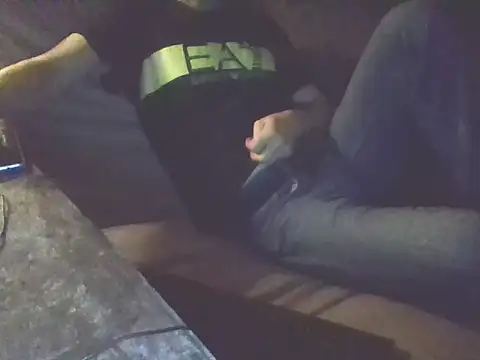 Snapshot of Bigheadxxx1 chatting on March 7, 5:54 pm Bigheadxxx1 online show from March 7, 5:54 pm