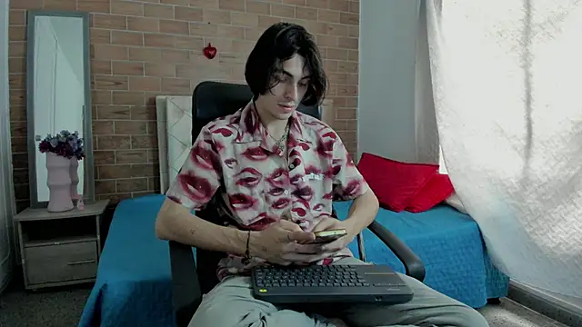 MIKE HUNTER7 online show from February 28, 4:20 pm