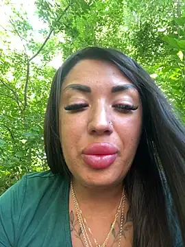 RuslanaXX online show from June 19, 5:23 am