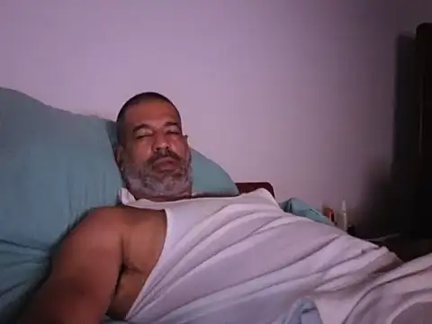jackbigcock11 online show from April 27, 4:43 am