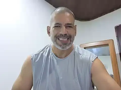 Snapshot of jackbigcock11 chatting on June 5, 10:48 pm jackbigcock11 online show from June 5, 10:48 pm