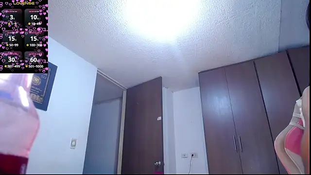 Snapshot of Nikoll_Dirty chatting on March 12, 7:35 am Nikoll Dirty online show from March 12, 7:35 am