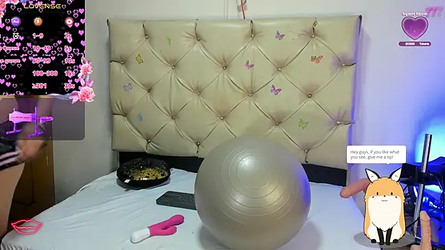 Snapshot of cleopatraa chatting on May 12, 11:02 pm cleopatraa online show from May 12, 11:02 pm