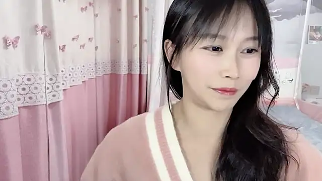 Snapshot of Shleybaby chatting on December 26, 6:41 am Shleybaby online show from December 26, 6:41 am