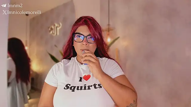 Nicolemorelli2 online show from April 29, 8:26 pm