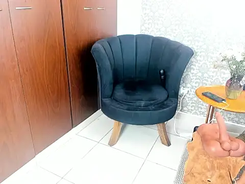 mabelsaravia online show from February 23, 6:38 pm