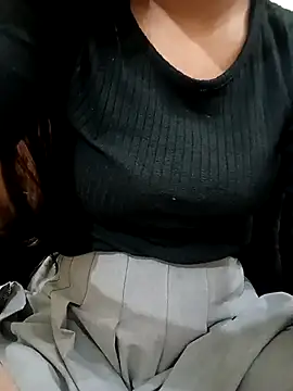 sweet jia23 online show from February 4, 12:00 pm