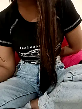 sweet jia23 online show from February 15, 8:00 am