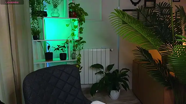 Snapshot of Lina-hill chatting on November 5, 10:48 am Lina-hill online show from November 5, 10:48 am