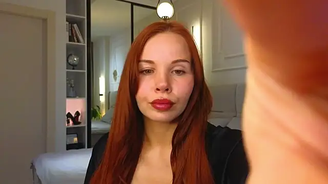 Lina-hill online show from May 2, 9:47 am