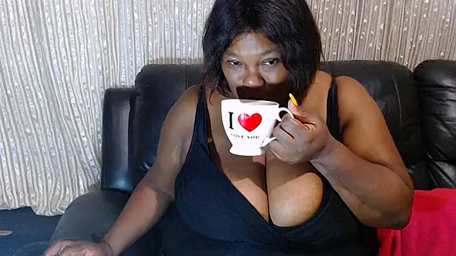 MATUREBUSSTY online show from February 23, 12:41 am