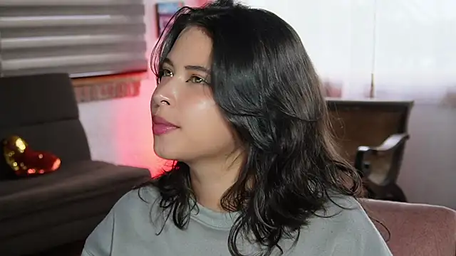 Snapshot of Kozzy_ chatting on November 12, 9:03 pm Kozzy online show from November 12, 9:03 pm