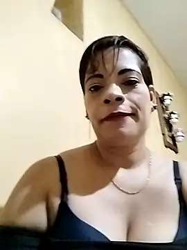 Snapshot of EscortRegina3535 chatting on September 26, 6:17 am EscortRegina3535 online show from September 26, 6:17 am