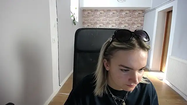 viktoria lovely online show from July 29, 7:17 am
