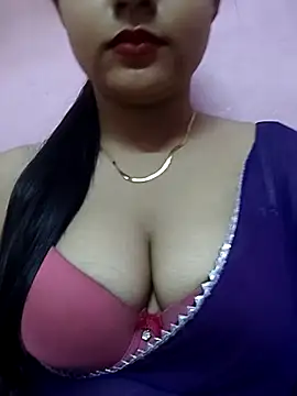 Snapshot of samaya-21 chatting on August 1, 10:25 am samaya-21 online show from August 1, 10:25 am