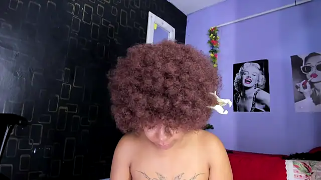 Alika01 online show from February 9, 1:46 pm