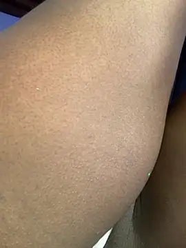 NicholScully online show from May 4, 11:34 pm