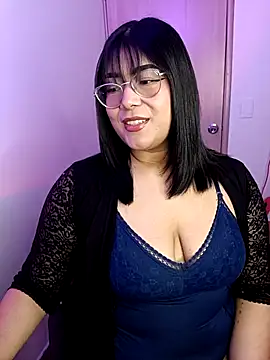 Snapshot of AlexaKimm chatting on September 20, 2:51 pm AlexaKimm online show from September 20, 2:51 pm