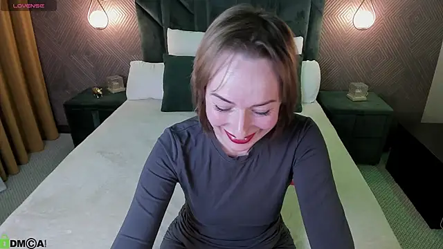 Jaqueline Richardson online show from November 19, 9:53 am