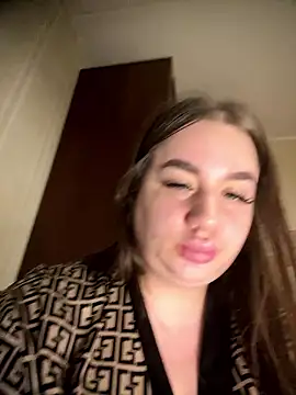 Snapshot of GabiBoobs chatting on January 12, 7:08 pm GabiBoobs online show from January 12, 7:08 pm