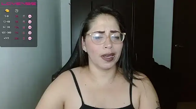 natashasmithe online show from January 17, 4:06 am