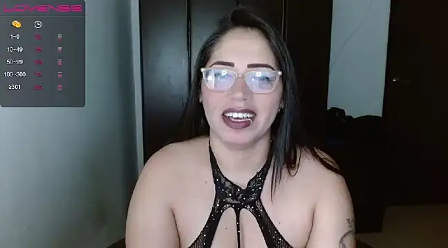 natashasmithe online show from February 3, 12:03 pm