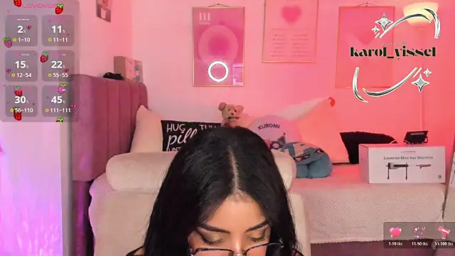 Snapshot of Hinataw33d01 chatting on November 8, 2:45 am Hinataw33d01 online show from November 8, 2:45 am