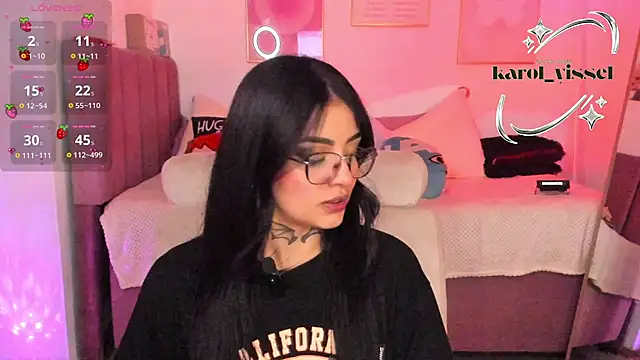 Snapshot of Hinataw33d01 chatting on November 11, 3:39 am Hinataw33d01 online show from November 11, 3:39 am