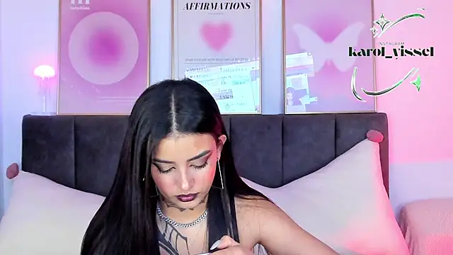 Hinataw33d01 online show from April 11, 11:09 pm