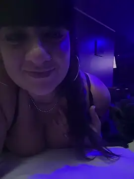 Sensualmente333 online show from June 7, 10:13 pm