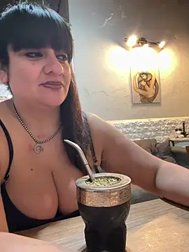 Sensualmente333 online show from August 1, 12:26 pm