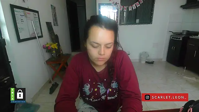 Scarletleon77 online show from February 12, 2:01 pm