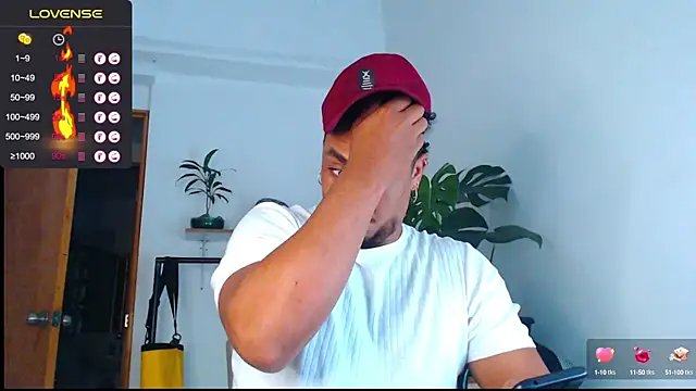 Snapshot of yosoy_enzo2020 chatting on January 11, 3:44 am yosoy enzo2020 online show from January 11, 3:44 am