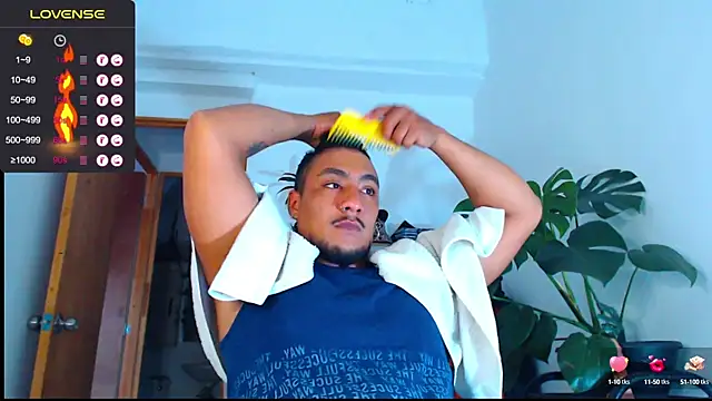 Snapshot of yosoy_enzo2020 chatting on January 13, 10:45 pm yosoy enzo2020 online show from January 13, 10:45 pm