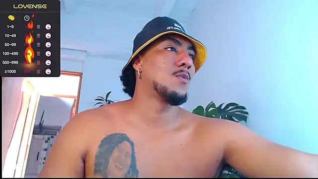 Snapshot of yosoy_enzo2020 chatting on January 16, 3:46 pm yosoy enzo2020 online show from January 16, 3:46 pm