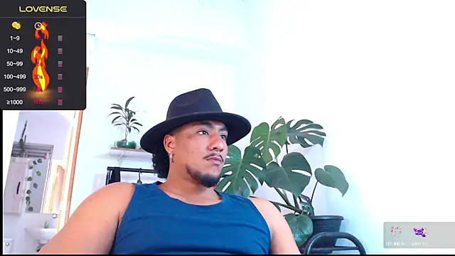 Snapshot of yosoy_enzo2020 chatting on January 21, 3:32 pm yosoy enzo2020 online show from January 21, 3:32 pm