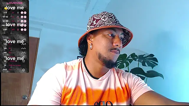 Snapshot of yosoy_enzo2020 chatting on February 24, 12:05 pm yosoy enzo2020 online show from February 24, 12:05 pm