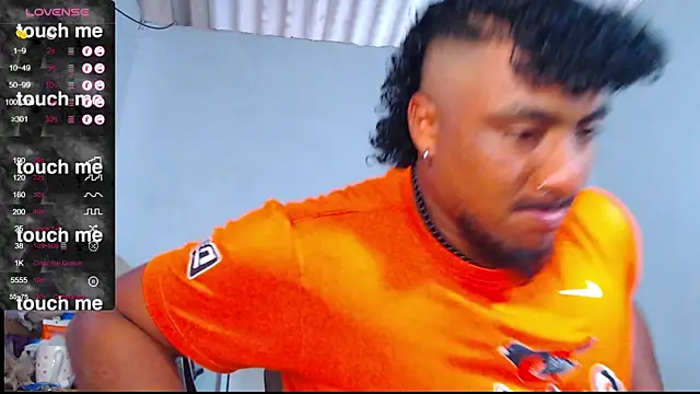 Snapshot of yosoy_enzo2020 chatting on March 10, 9:29 pm yosoy enzo2020 online show from March 10, 9:29 pm