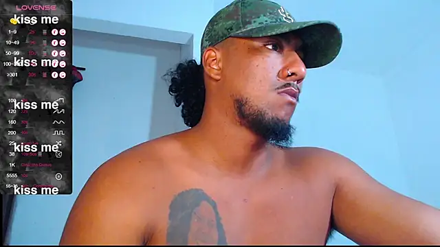 Snapshot of yosoy_enzo2020 chatting on March 17, 10:49 am yosoy enzo2020 online show from March 17, 10:49 am