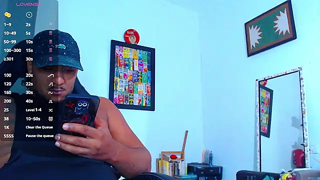 Snapshot of yosoy_enzo2020 chatting on October 31, 2:45 am yosoy enzo2020 online show from October 31, 2:45 am