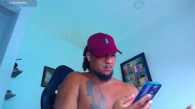 Snapshot of yosoy_enzo2020 chatting on December 5, 3:37 am yosoy enzo2020 online show from December 5, 3:37 am