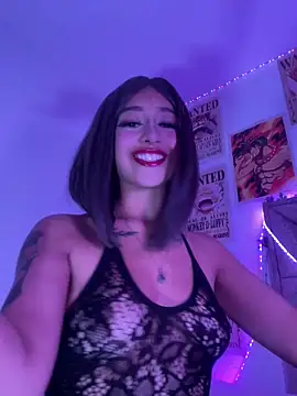 Snapshot of Hot_sophie_ chatting on June 7, 2:27 am Hot sophie online show from June 7, 2:27 am