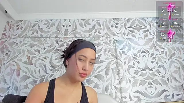 Snapshot of valentina_cortes72 chatting on January 25, 2:25 pm valentina cortes72 online show from January 25, 2:25 pm