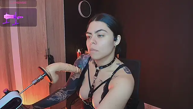  WednesdayFriday  online show from November 12, 5:13 pm