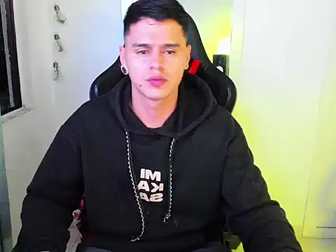 Snapshot of E_Moon chatting on September 28, 5:46 am E Moon online show from September 28, 5:46 am