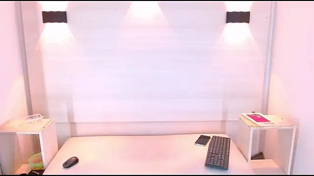 Snapshot of jeic_18 chatting on September 13, 3:23 pm jeic 18 online show from September 13, 3:23 pm