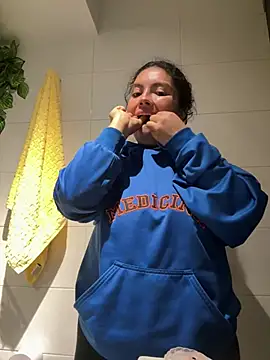 Nathcurly  online show from April 23, 2:57 am