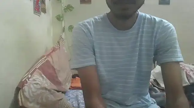 Snapshot of strangee__69 chatting on December 31, 7:29 pm strangee  69 online show from December 31, 7:29 pm