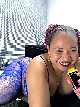Snapshot of debboraWagner chatting on May 10, 4:28 am debboraWagner online show from May 10, 4:28 am